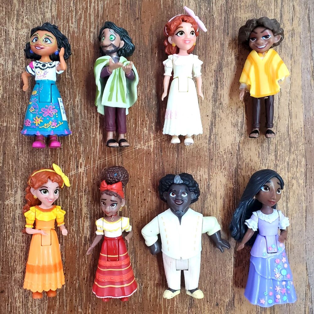 Disney Encanto Madrigal Family 3" Mini Figures Lot of 8 Jakks Pacific